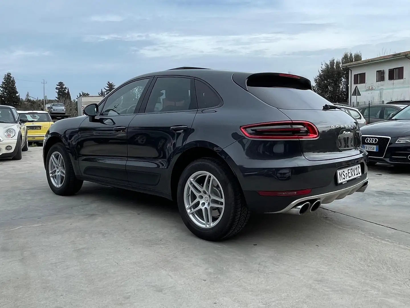 Porsche Macan CERCHI 20" + 18" INVERNALI - Macan 2.0 252cv pdk Grau - 2