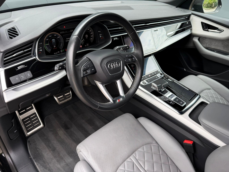 Audi Q8 55 TFSI e quattro pano tr.hk Matrix B&O — photo 2