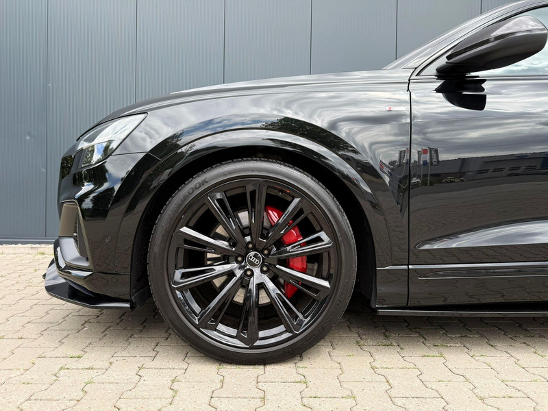 Audi Q8 55 TFSI e quattro pano tr.hk Matrix B&O — photo 4