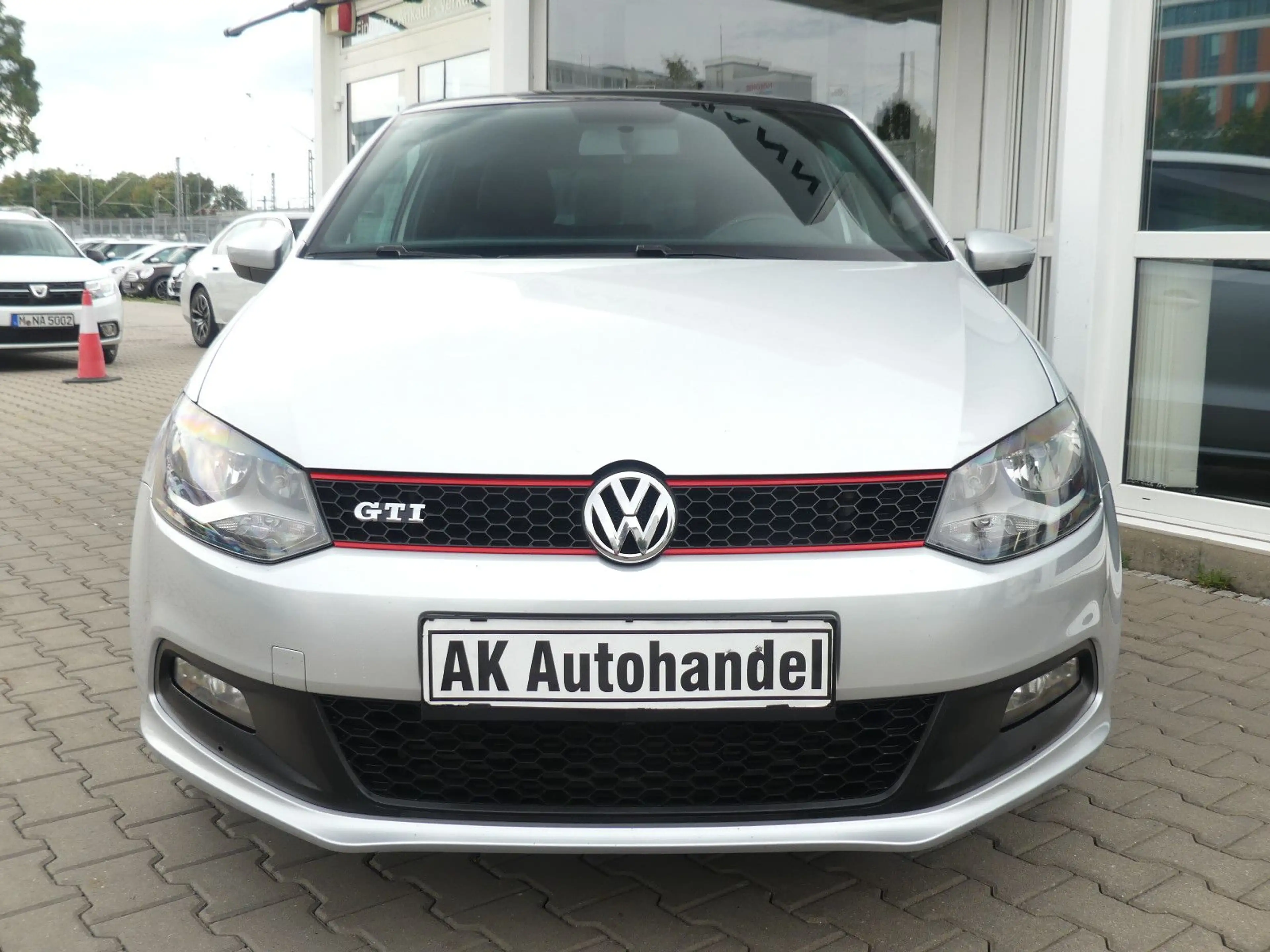 Volkswagen Polo V GTI Automatik Navi Touch Panorama — photo 2