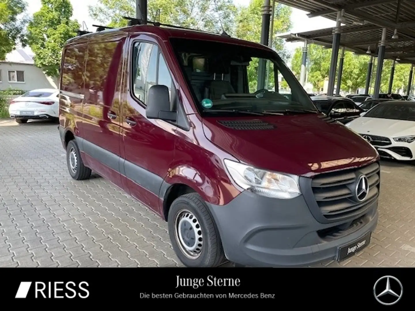 Mercedes-Benz Sprinter 214 CDI KA Kompakt / MBUX / Navi / Klima / AHK / T Rood - 1