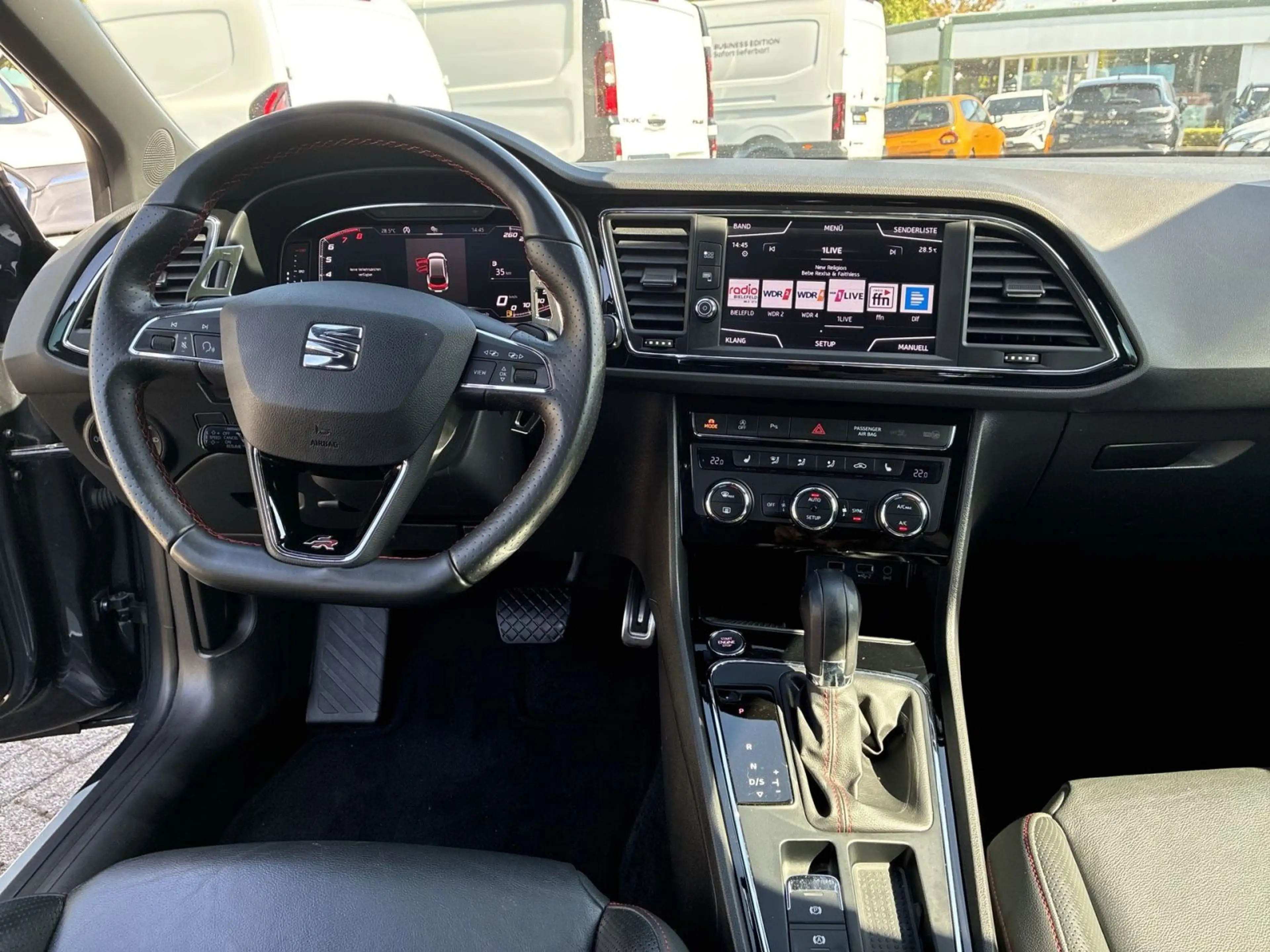 SEAT Leon ST 2.0 TSI FR — photo 14