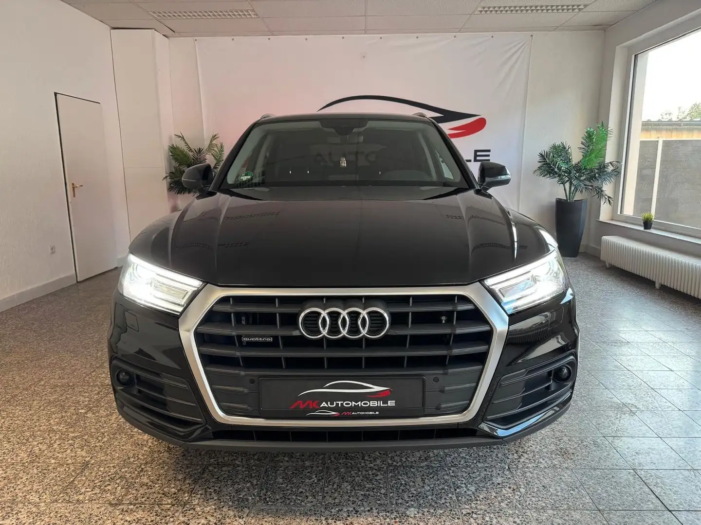 Audi Q5 40 TDI quattro Anhänger LED Ambiente ACC MMI Schwarz - 2