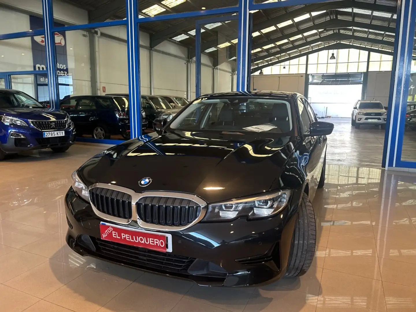BMW 318 318dA Negro - 1