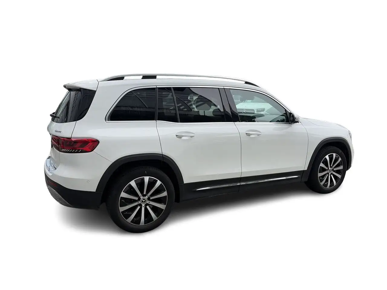 Mercedes-Benz GLB снимка Mercedes-Benz GLB