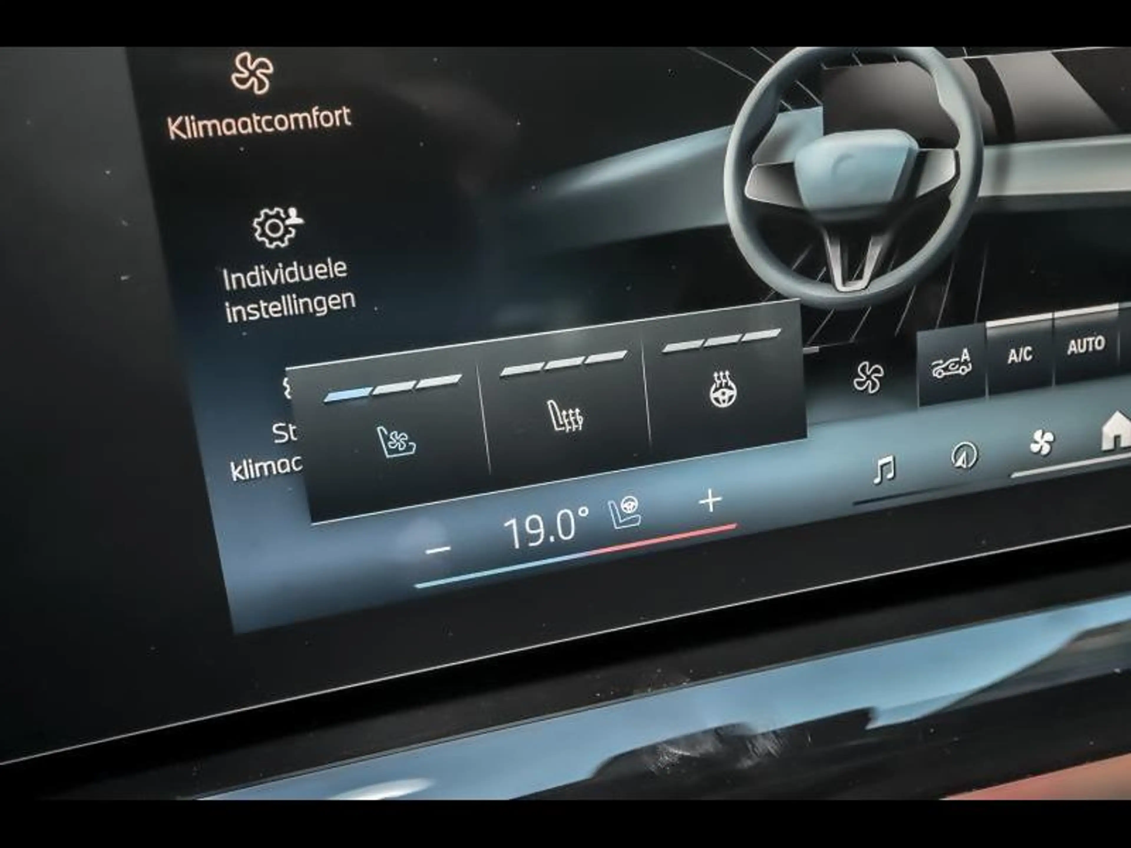 BMW i5 , i5  eDrive40 — photo 13