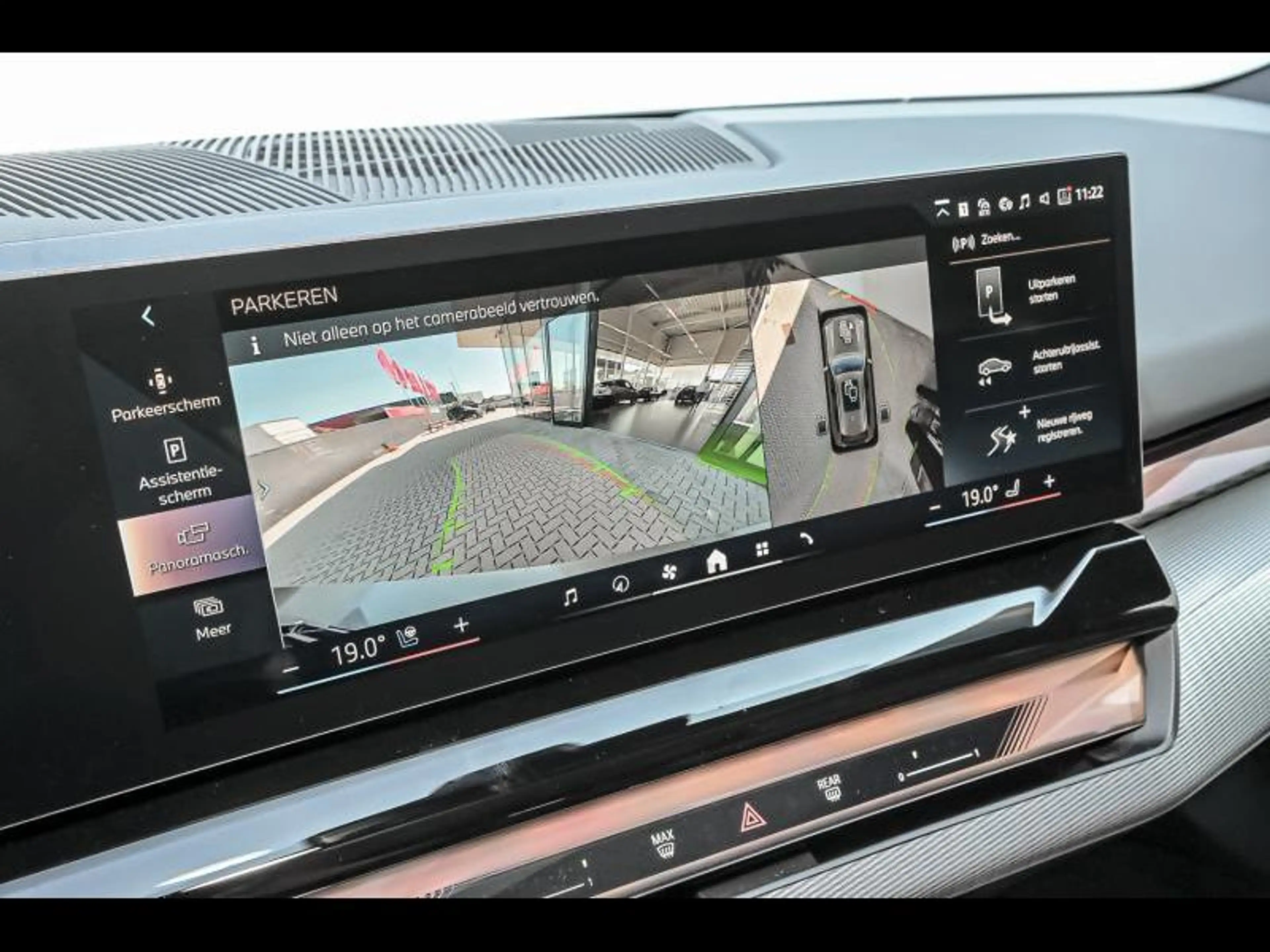 BMW i5 , i5  eDrive40 — photo 15