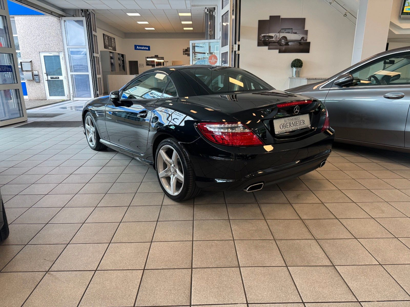 Mercedes-Benz SLK 200 AMG 7G-Tr Xenon Airscarf Ambiente Comand — photo 11