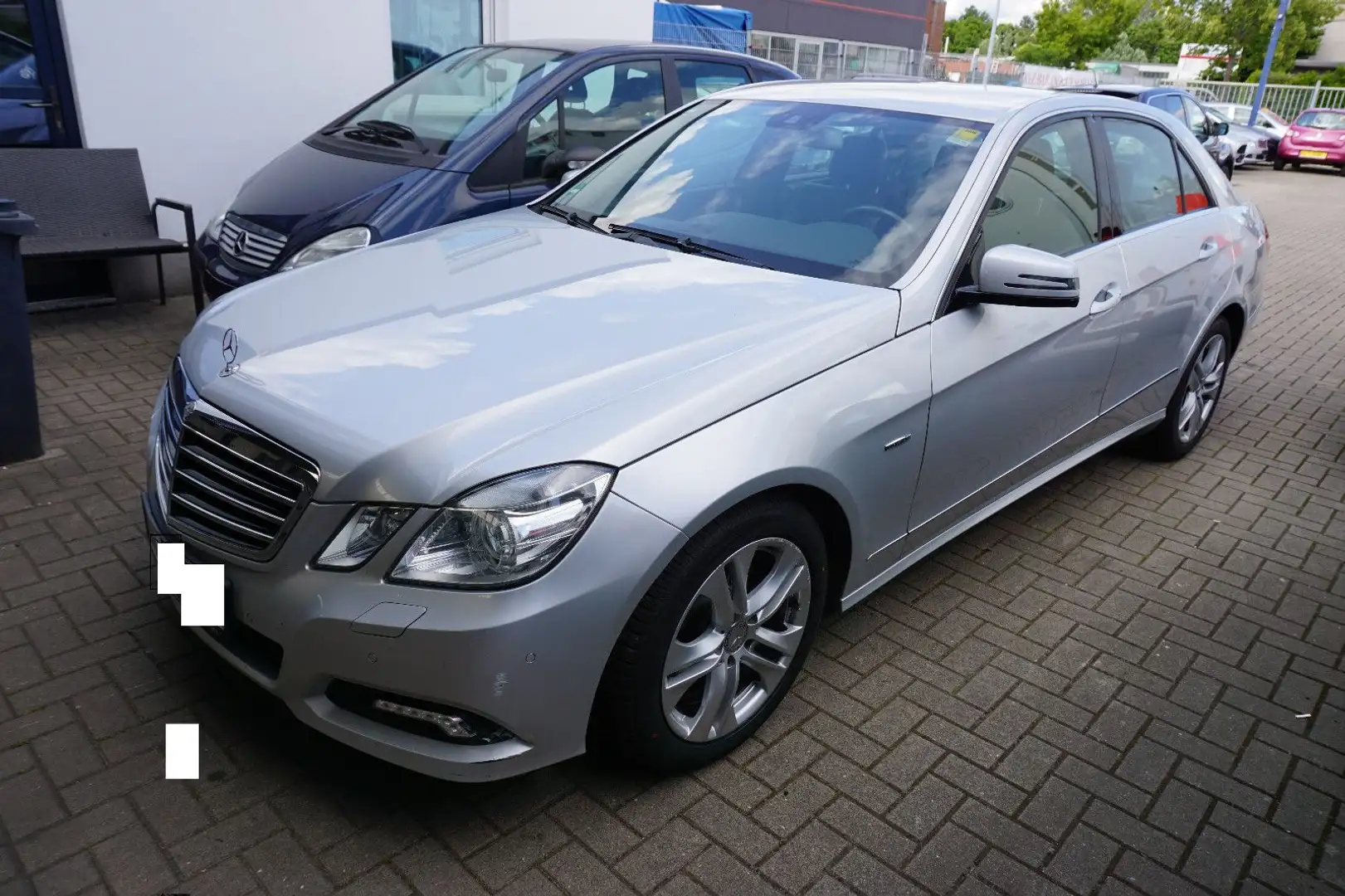Mercedes-Benz E 220 CDI BlueEFFICIENCY AVANTGARDE Argent - 1