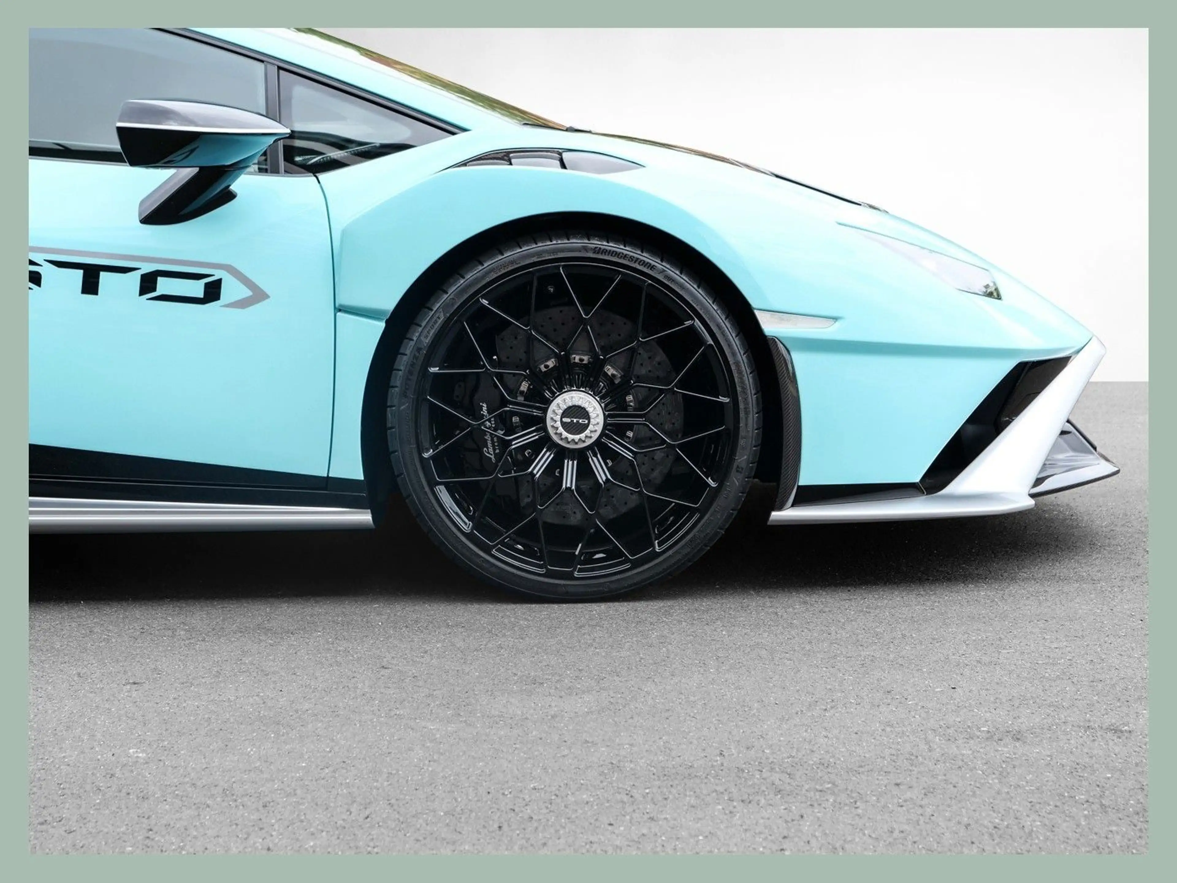 Lamborghini Huracán STO — photo 7