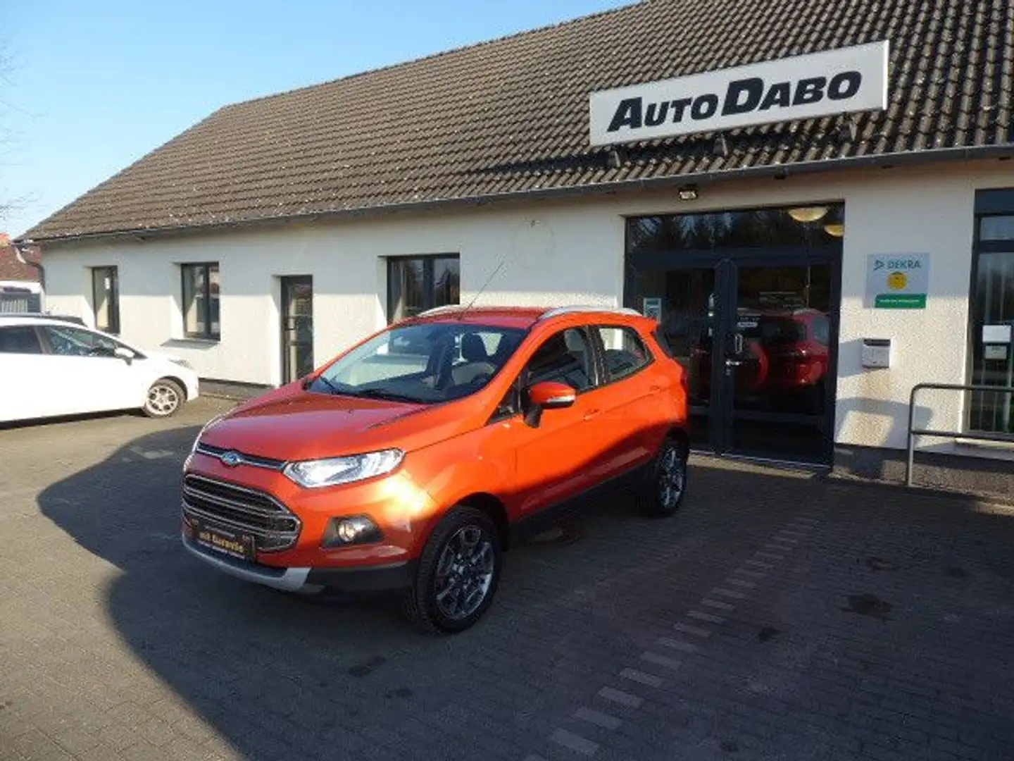 Ford EcoSport Titanium Orange - 1