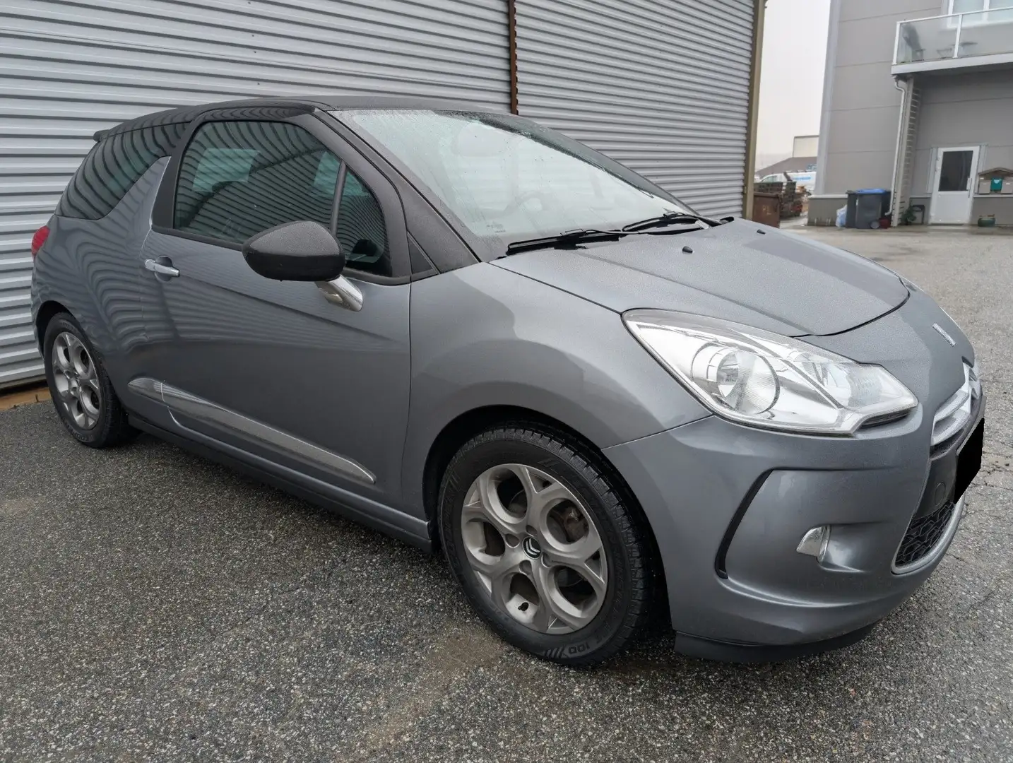 Citroen DS3 1.6 e-HDi Sport Grijs - 1