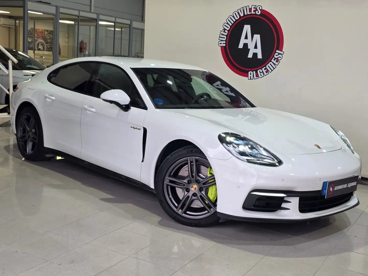 Porsche Panamera 4 e-Hybrid Blanco - 1