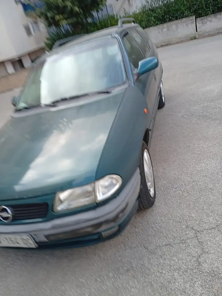 Opel Astra SW 1.7 td Club Euro96 82cv, foto 3