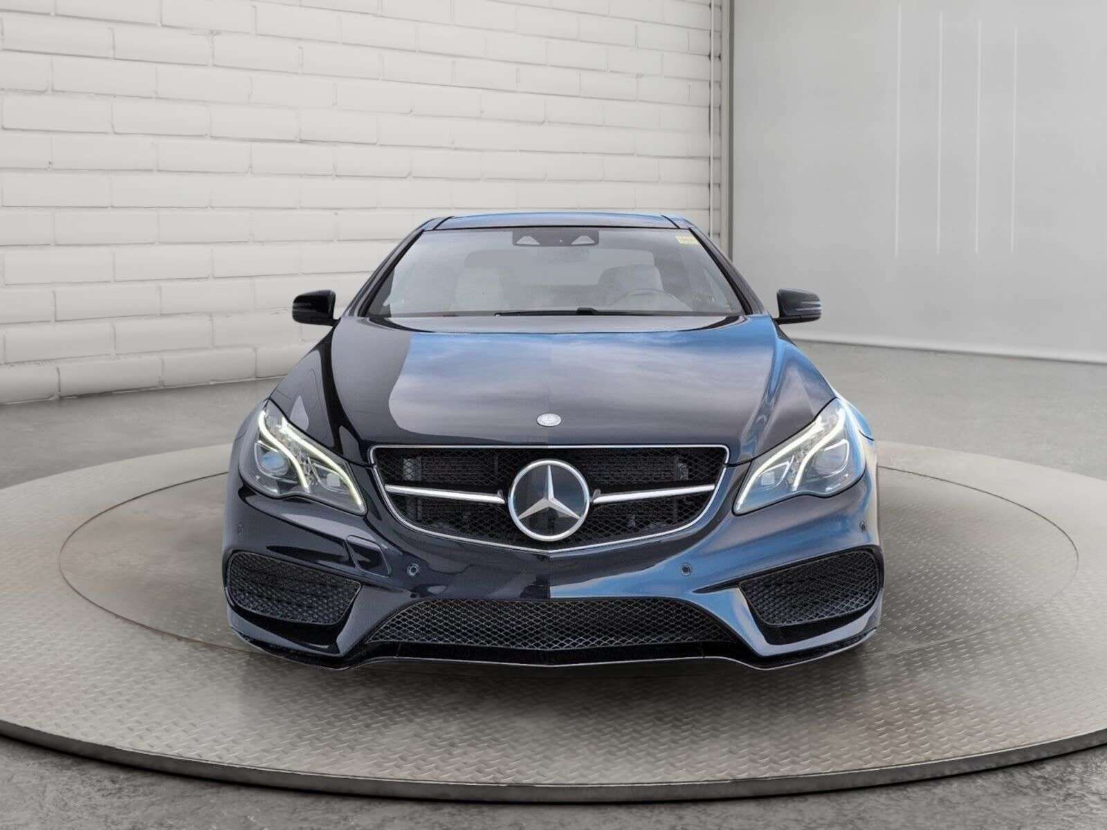 2016 Mercedes-Benz E-Class E 400 — снимка 1