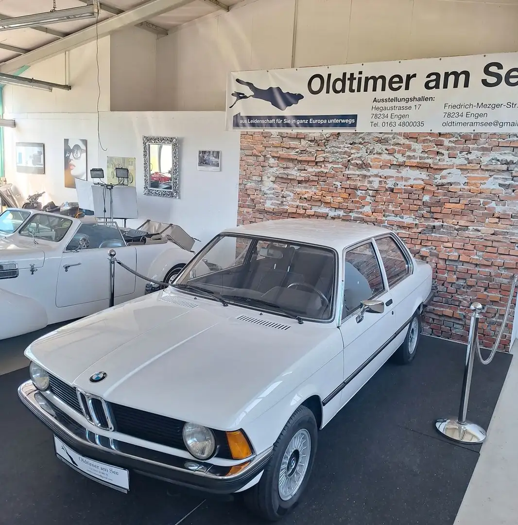 BMW 318 Weiß - 1