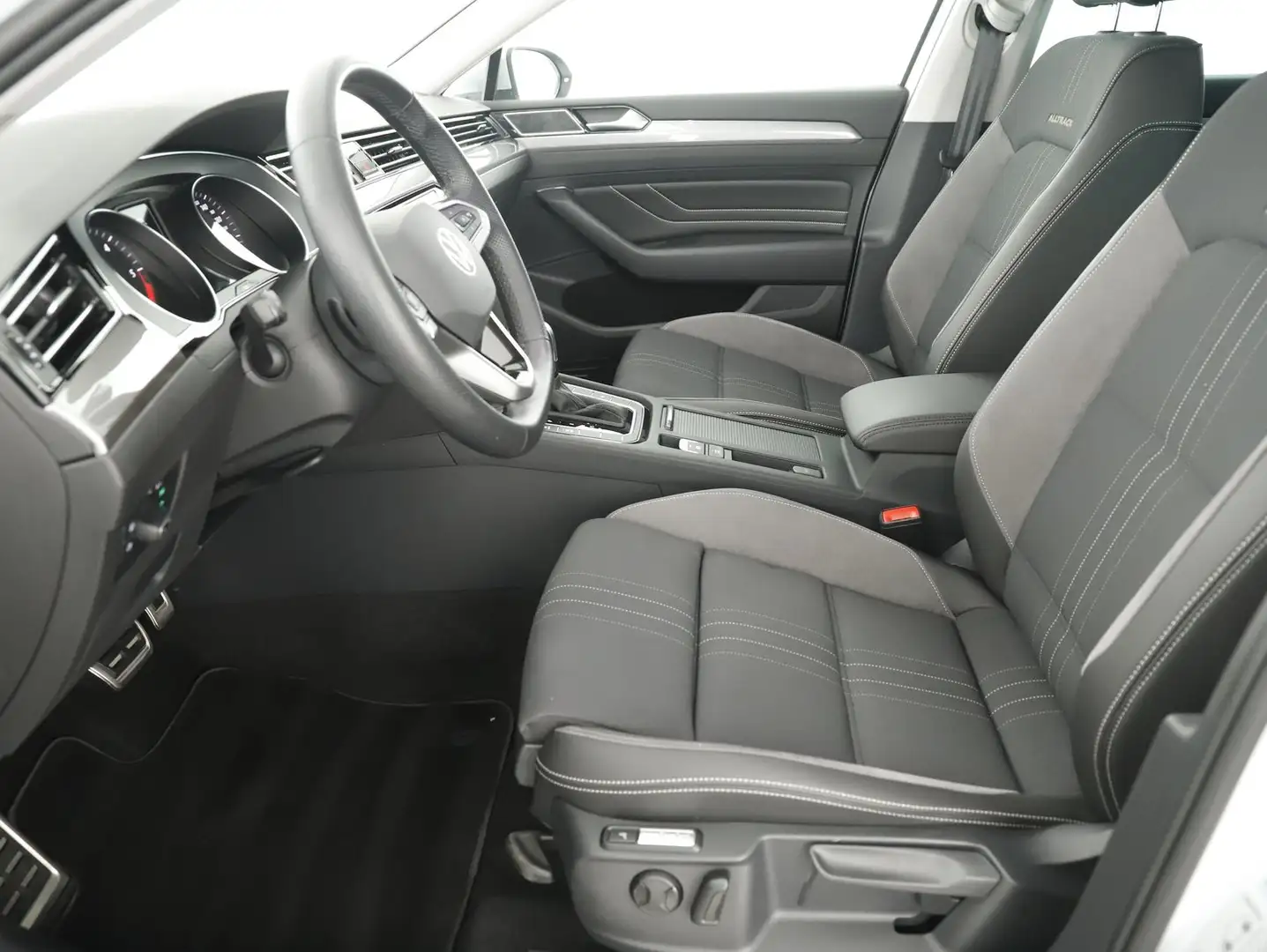 Volkswagen Passat Alltrack TDI 4MOTION DSG Weiß - 2