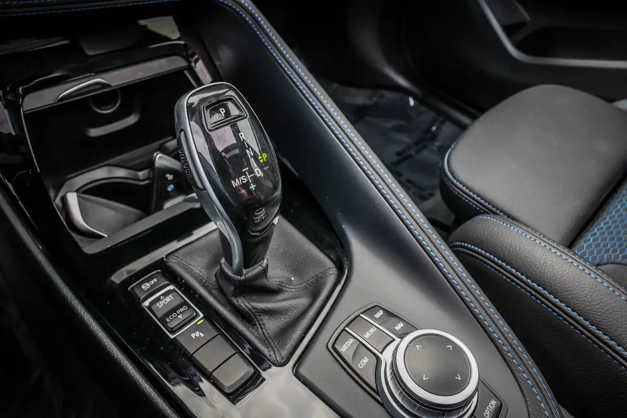 BMW X1 M-PAKKET*PANORAMISCH-DAK*HEAD-UP-DISPLAY*ACHTERUITRIJCAMERA*, миниатюра 18