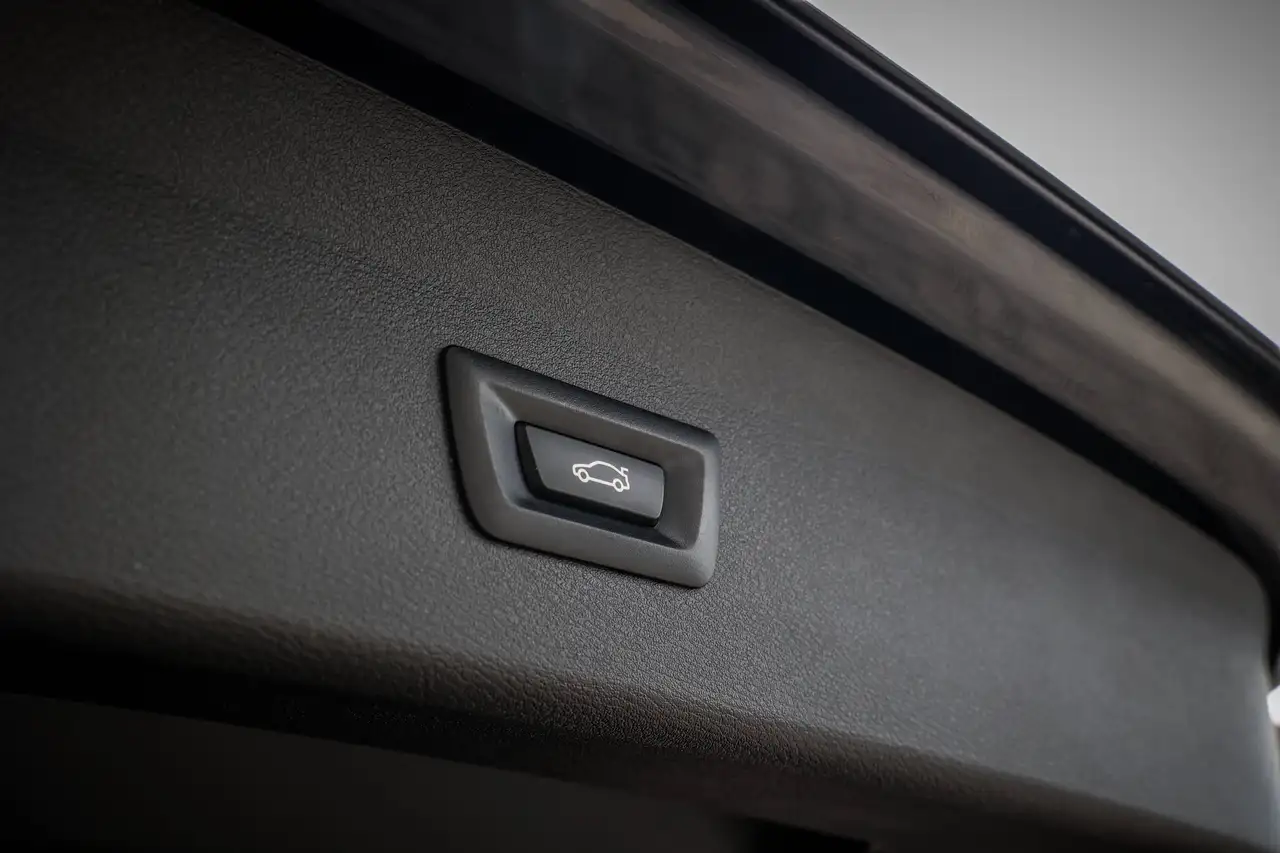 BMW X1 M-PAKKET*PANORAMISCH-DAK*HEAD-UP-DISPLAY*ACHTERUITRIJCAMERA*, миниатюра 26