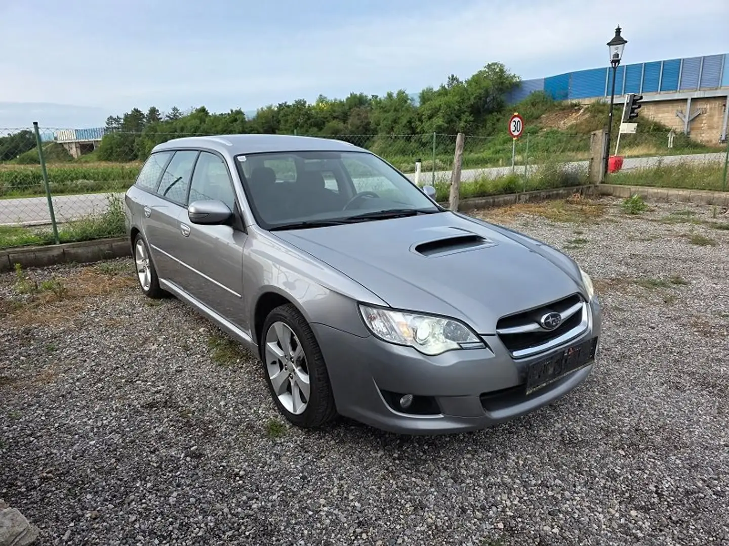 Subaru Legacy Legacy Touring Wagon 2,0 TD AWD siva - 2