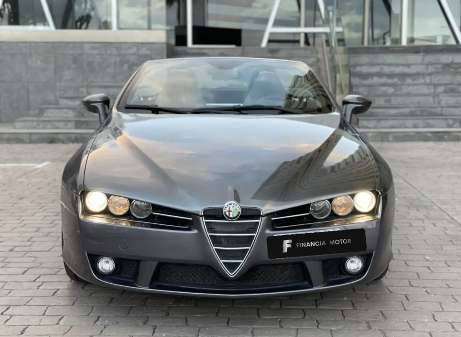 Alfa Romeo Spider 2.2 JTS Grijs - 2