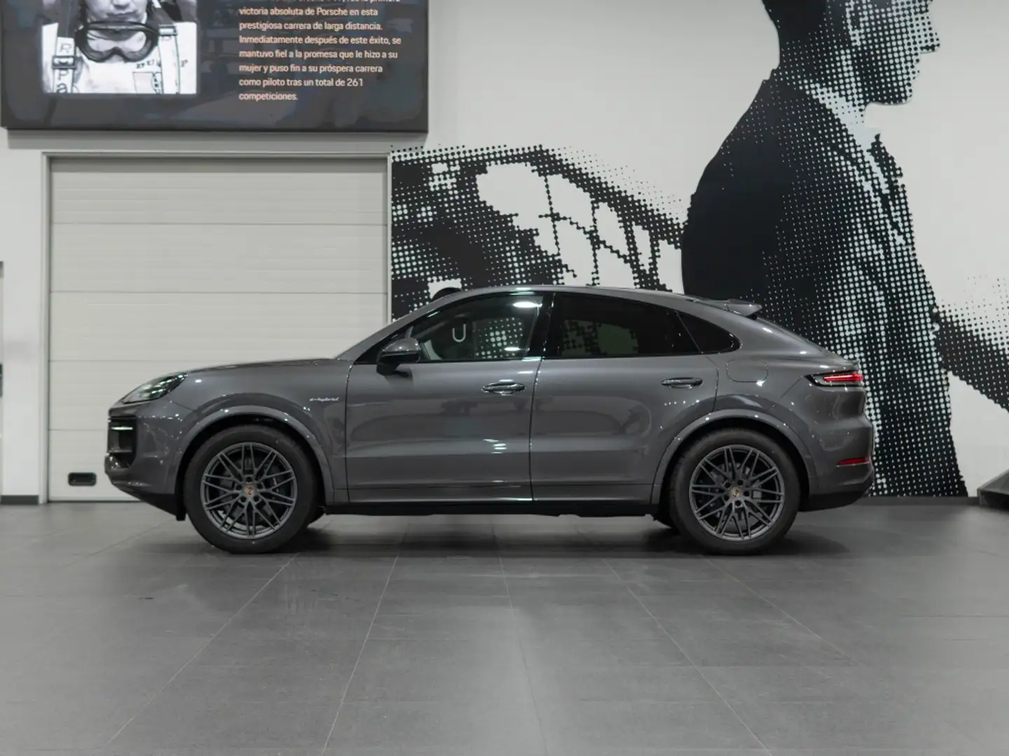 Porsche Cayenne Coupé E-Hybrid Aut. Gris - 2