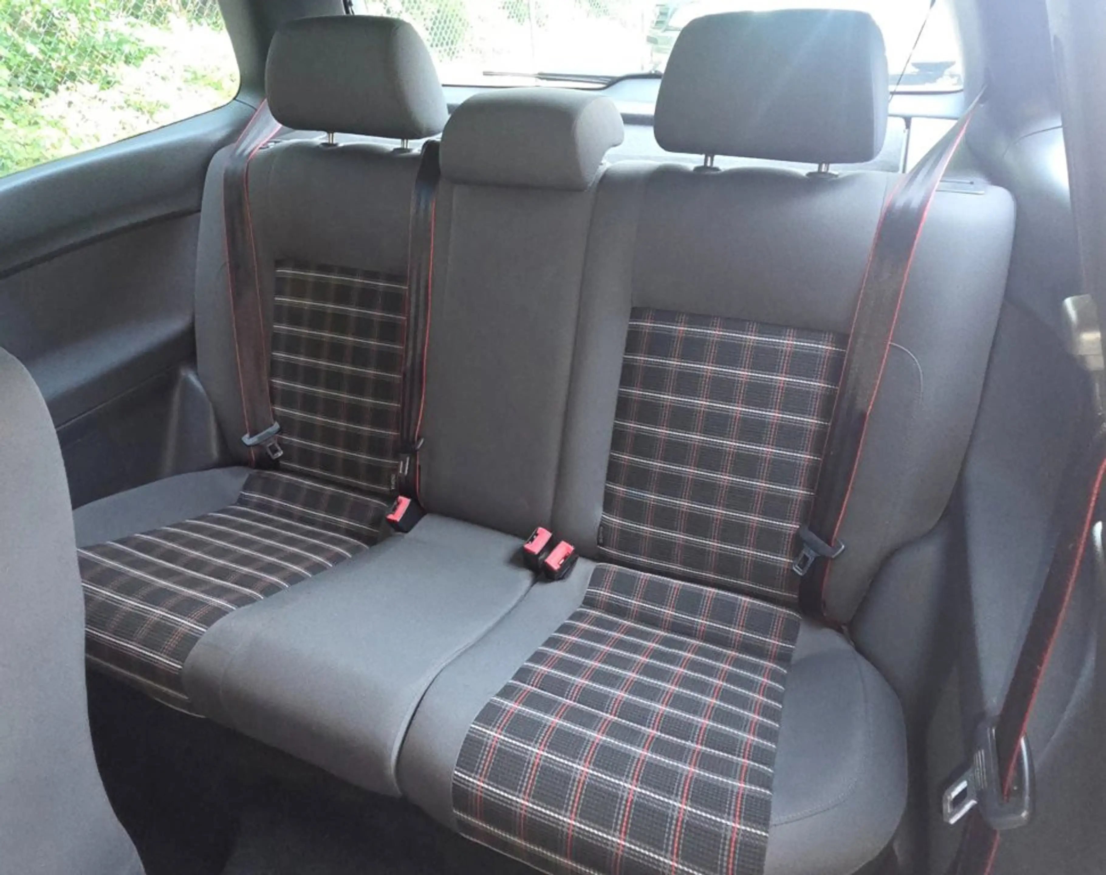Volkswagen Polo GTI 1.8 — photo 10