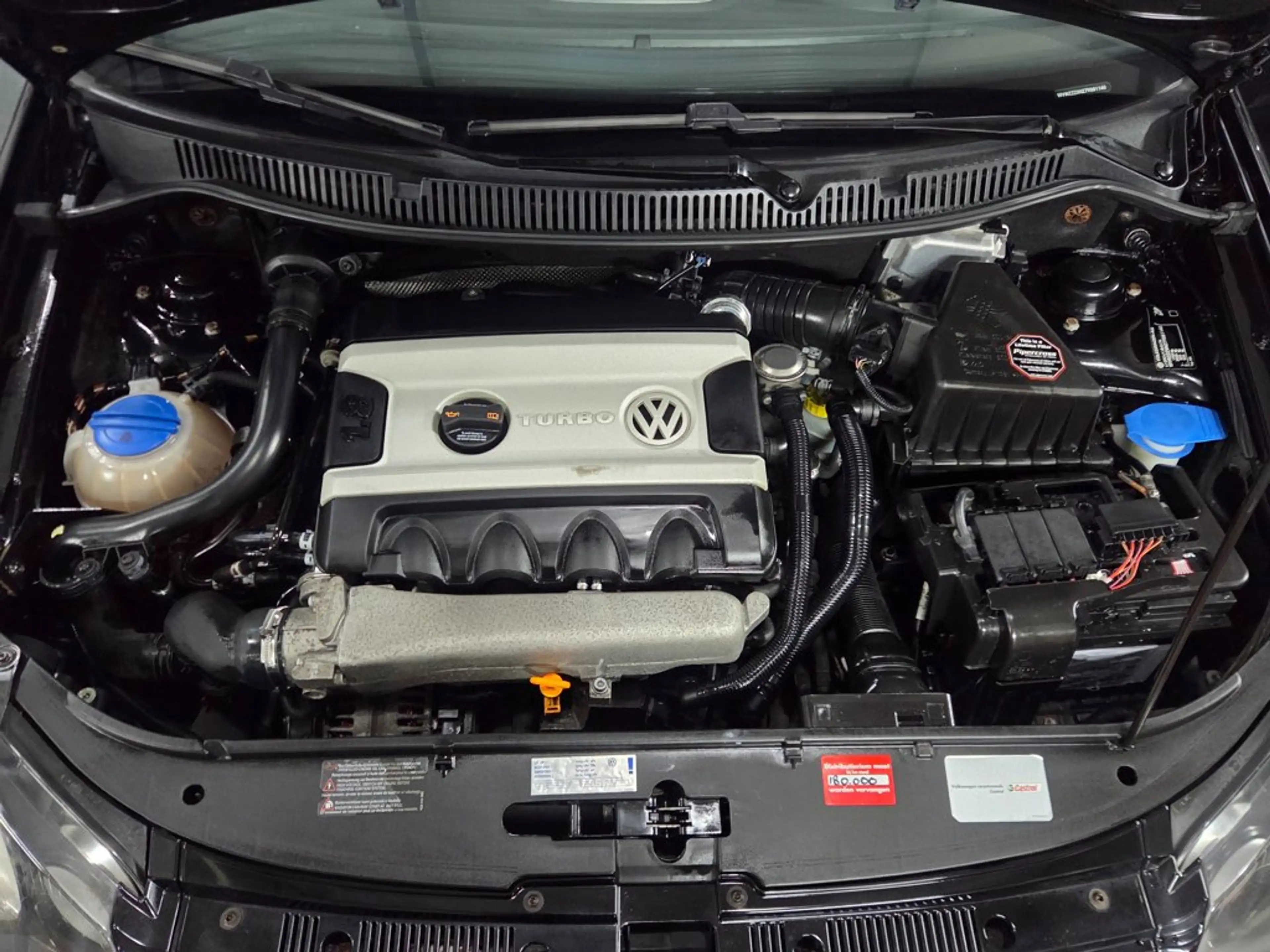 Volkswagen Polo GTI 1.8 — photo 12