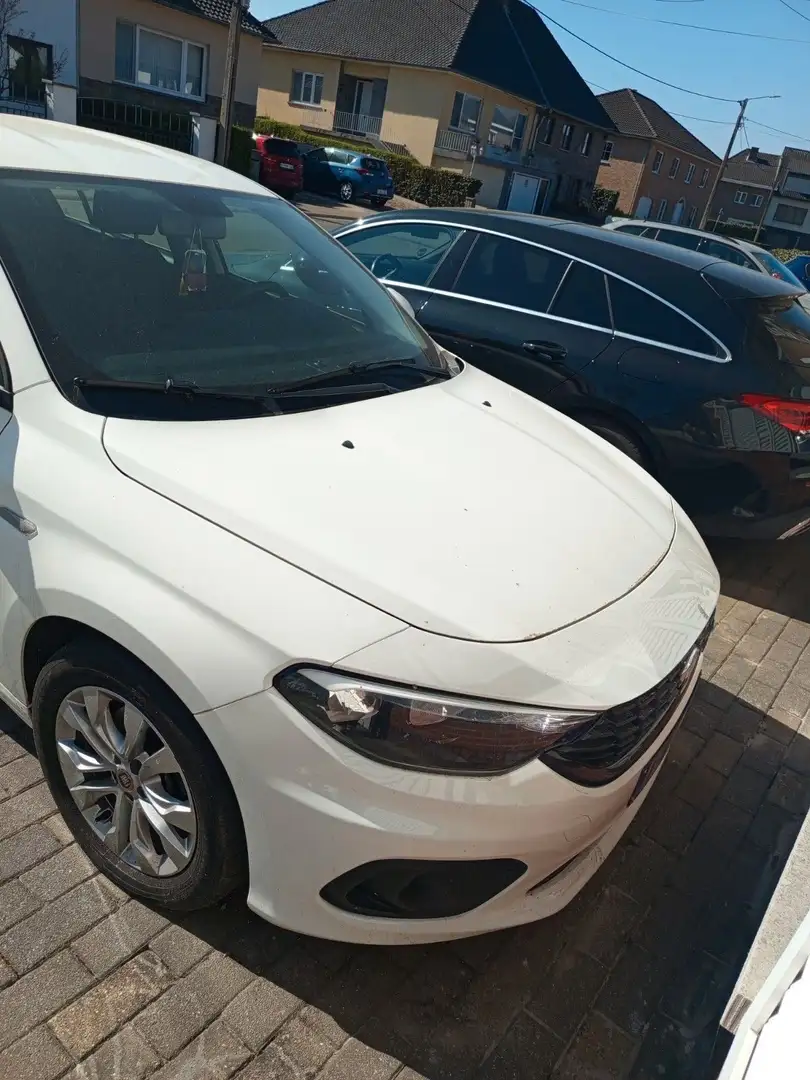 Fiat Tipo 5 Portes 1.4 95 ch - 1