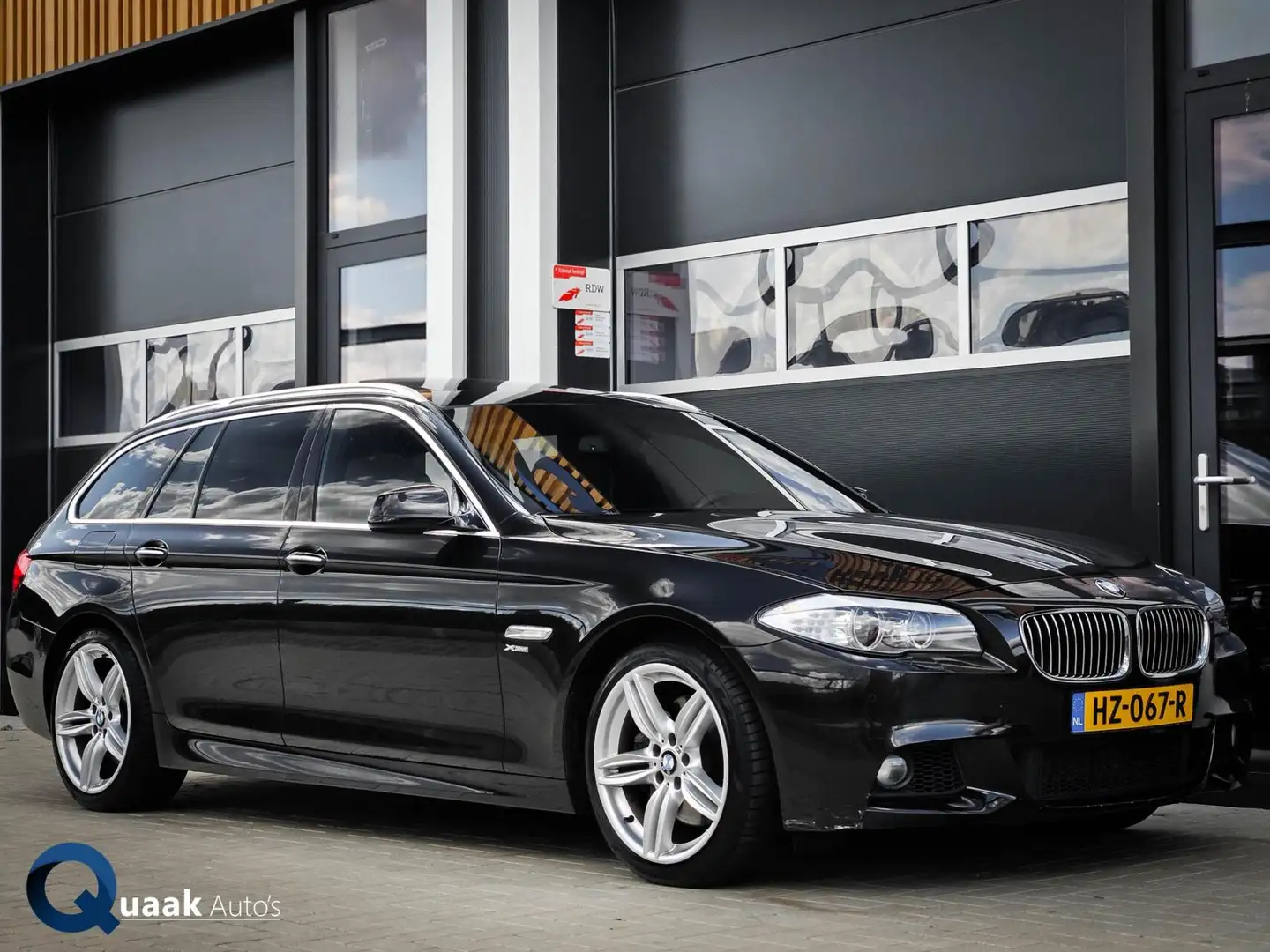 BMW 535 5-serie Touring 535d xDrive M-Sport | PANO | TREKH Schwarz - 1
