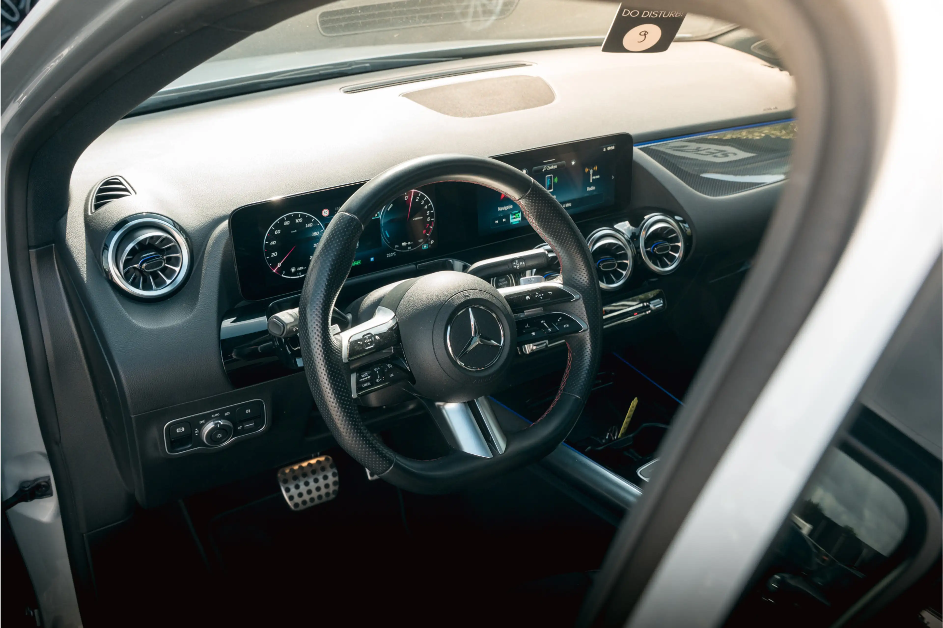 Mercedes-Benz B 250 e AMG Line | Pan.dak | Camera | Sfeerverlichting | — photo 3