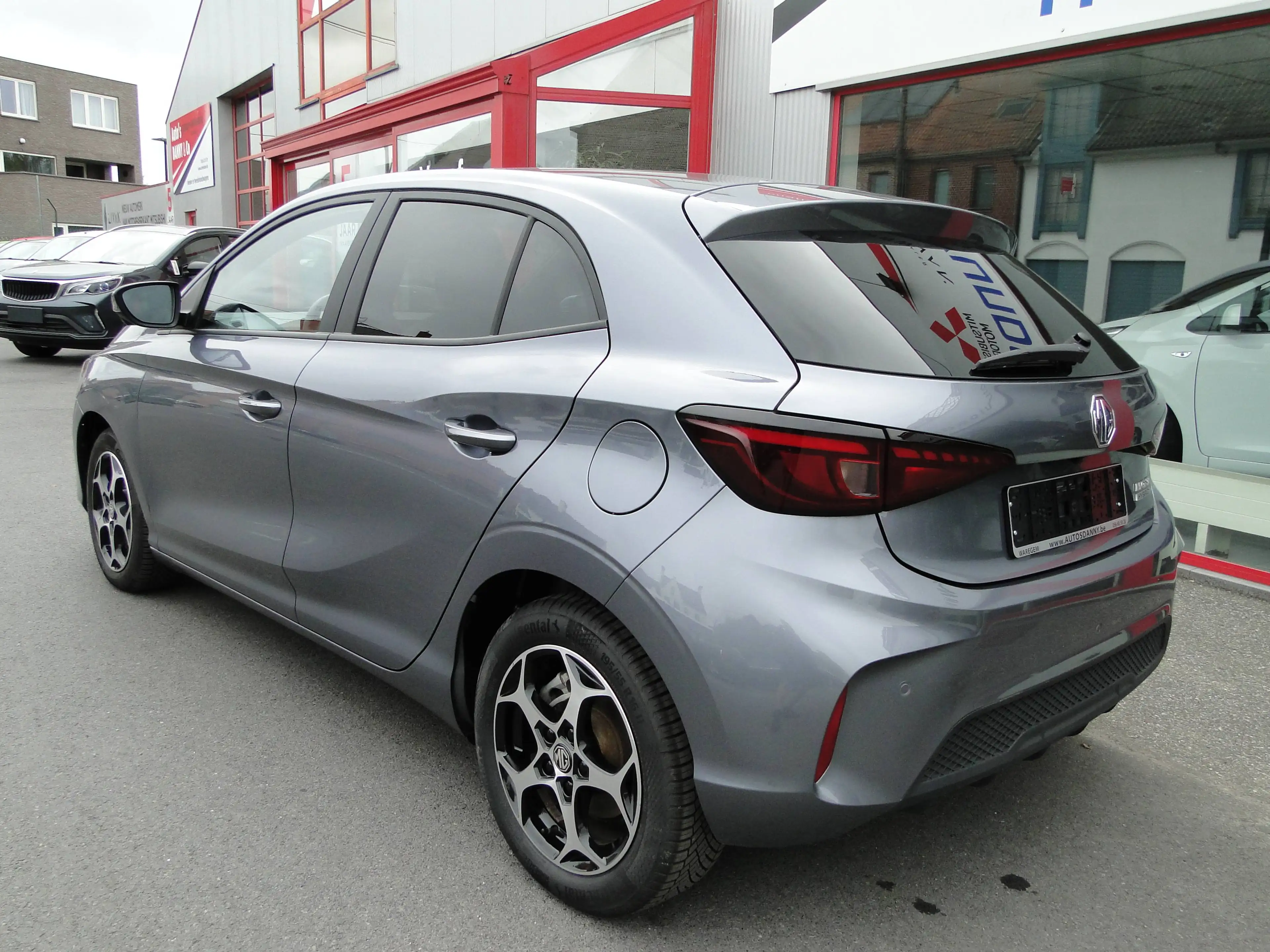 MG MG3 MG3 1.5 HYBRID + — photo 4