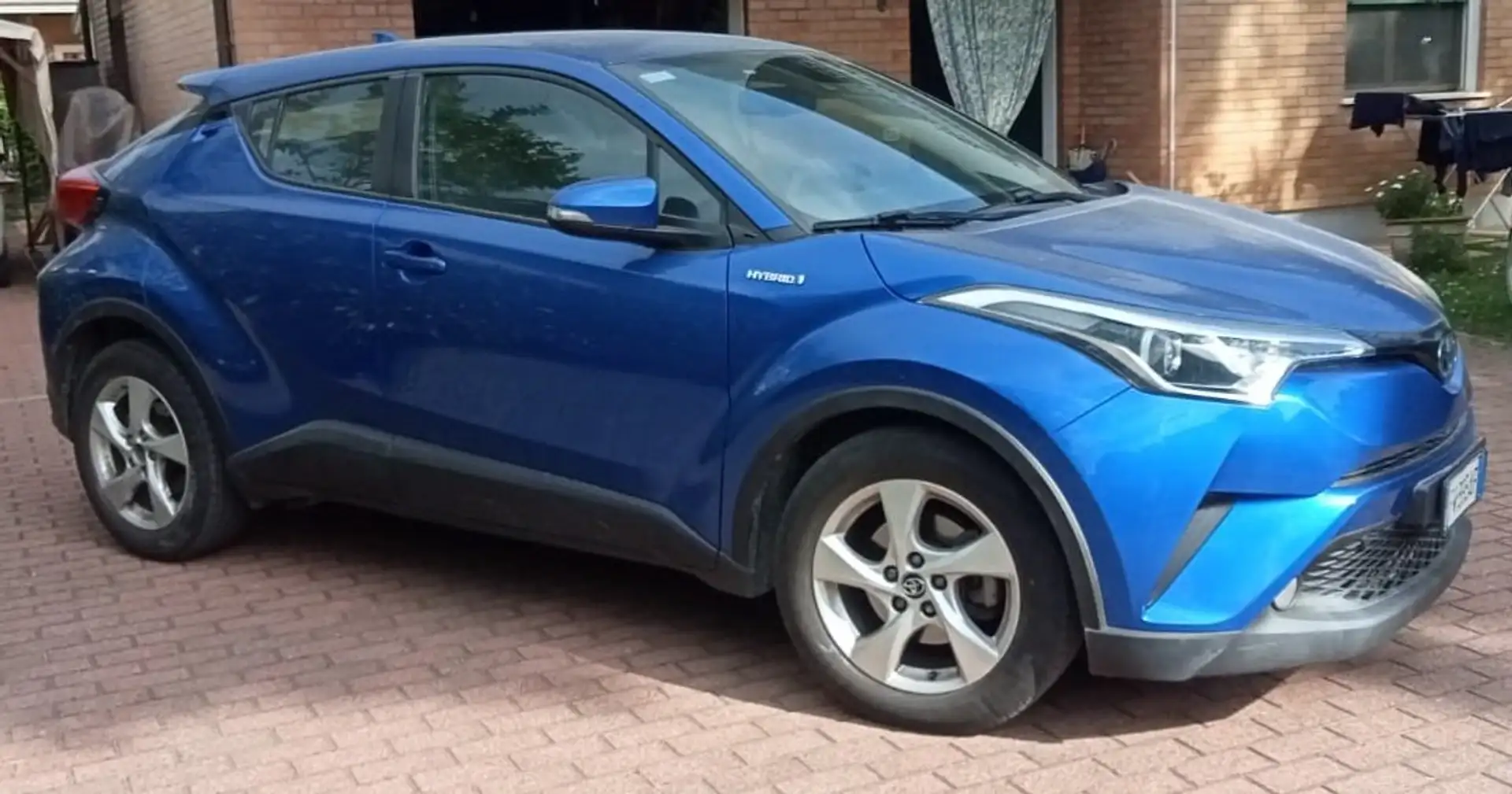Toyota C-HR C-HR I 2016 1.8h Style 2wd e-cvt my19 Blu/Azzurro - 2