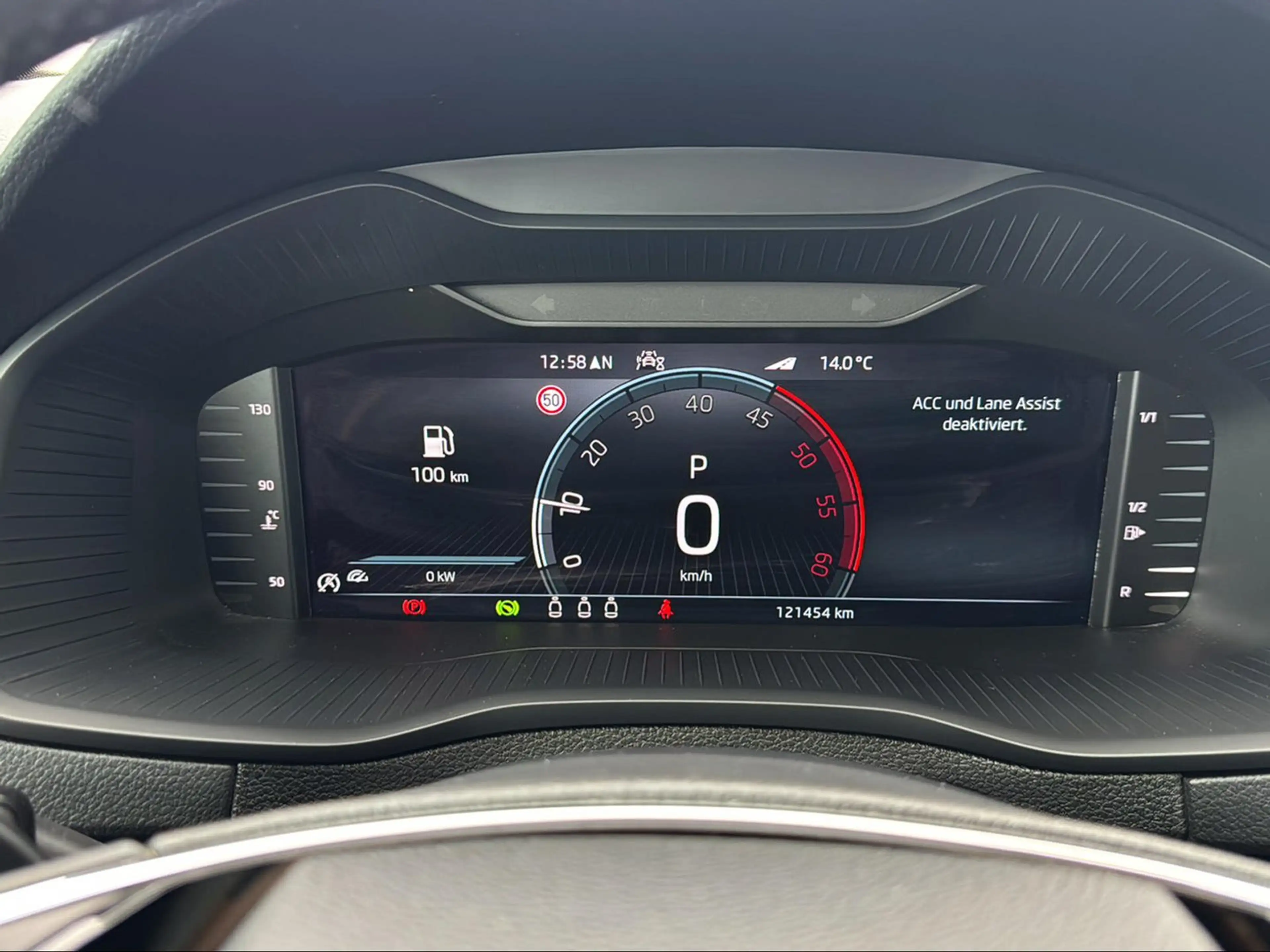 Skoda Karoq Style TDI DSG — photo 10