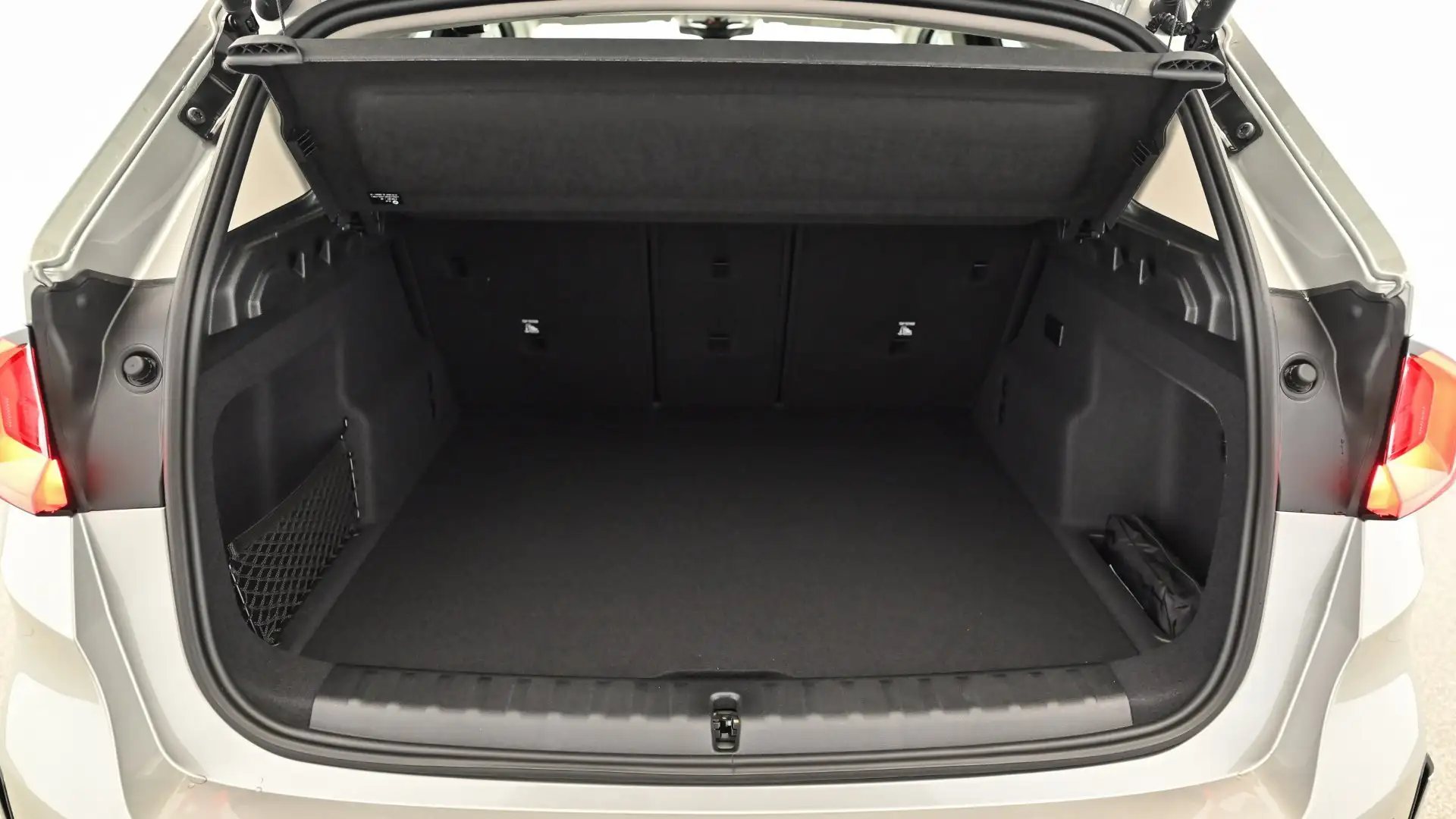 BMW iX1 iX1 eDrive20 Silber - 2