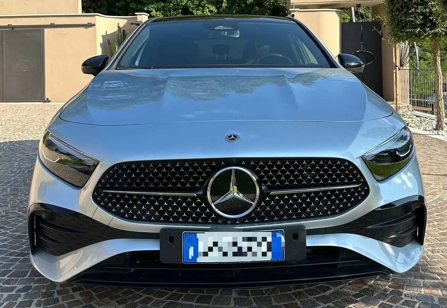 Mercedes-Benz A 220 Classe A - 220d advanced plus amg line Argento - 1