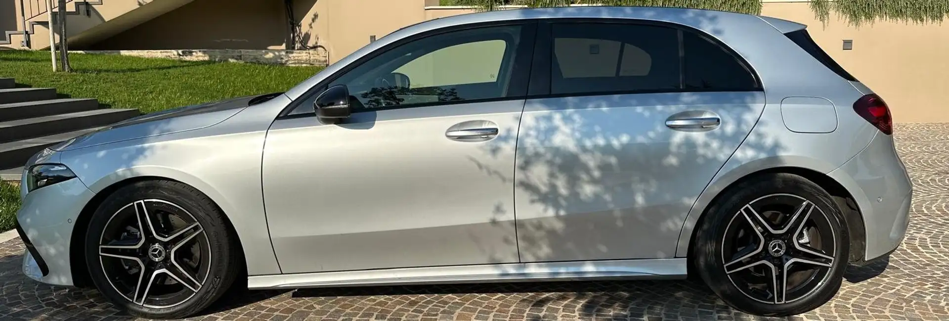 Mercedes-Benz A 220 Classe A - 220d advanced plus amg line Argento - 2