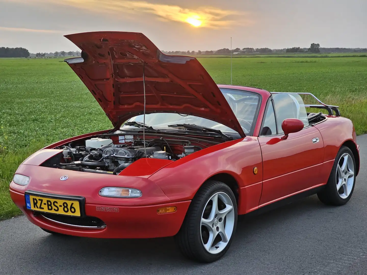 Mazda 5 MX5 NA 1991 Roestvrij/Leder/Nardi stuur/Elek ramen Rood - 1