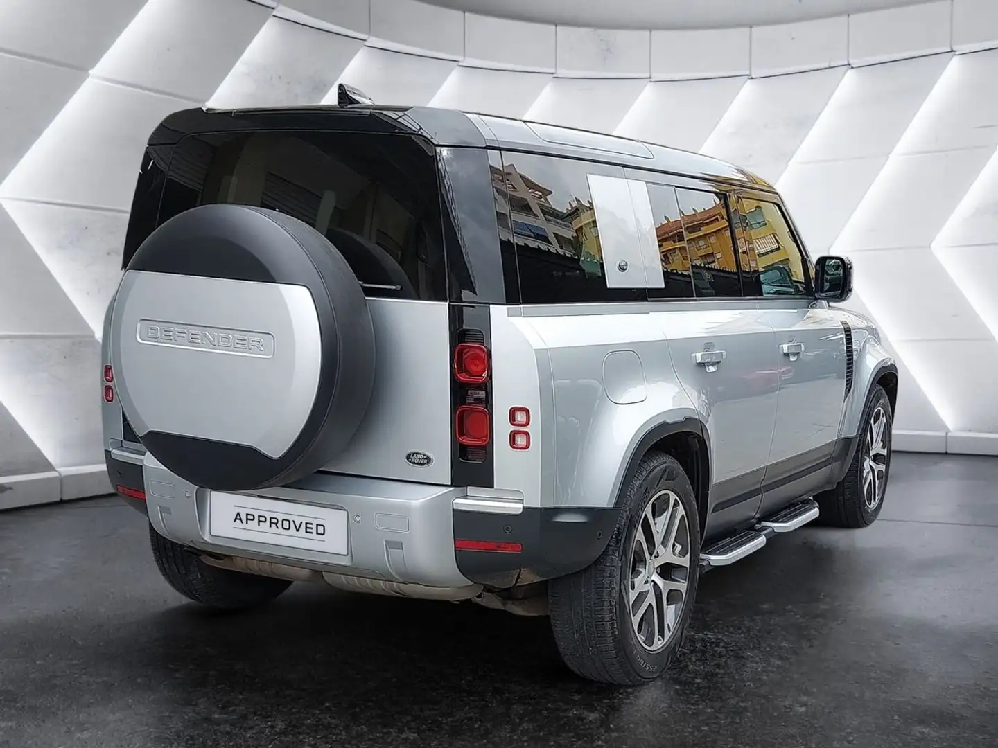 Land Rover Defender 110 2.5Td5 SW SE Argent - 2