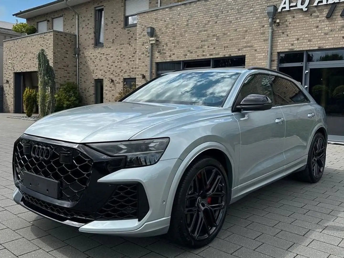 Audi RS Q8 RS Q8 4.0 TFSI quattro Argent - 1