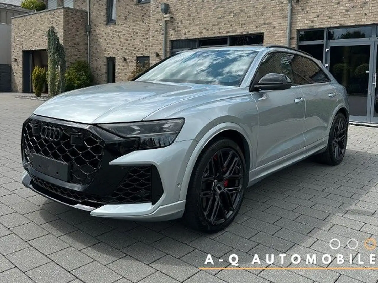 Audi RS Q8 RS Q8 4.0 TFSI quattro Argintiu - 1