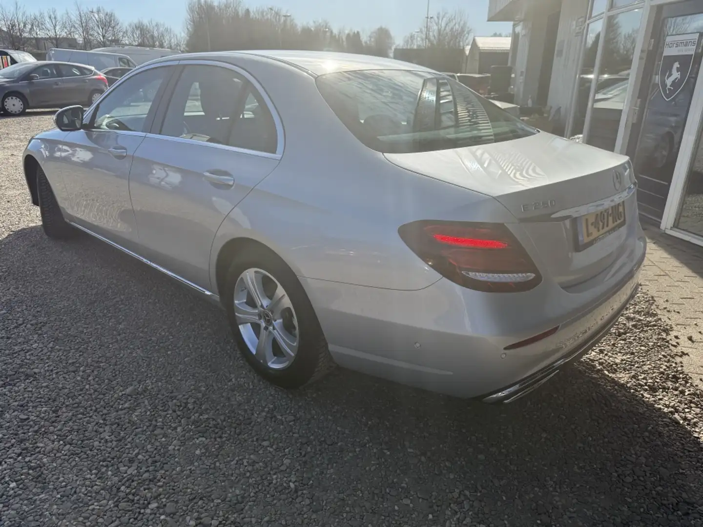 Mercedes-Benz E 250 Premium Grijs - 2