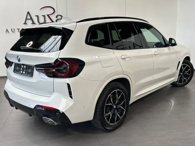 BMW X3 view 4