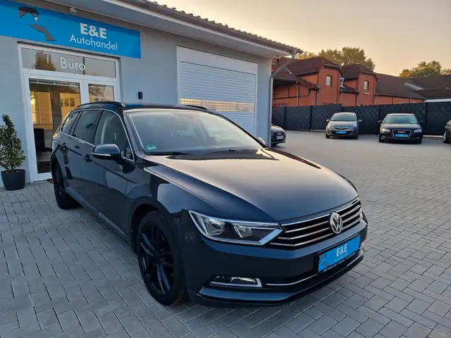 Volkswagen Passat Variant Passat Comfortline+Scheckheft+AHK+TÜV neu