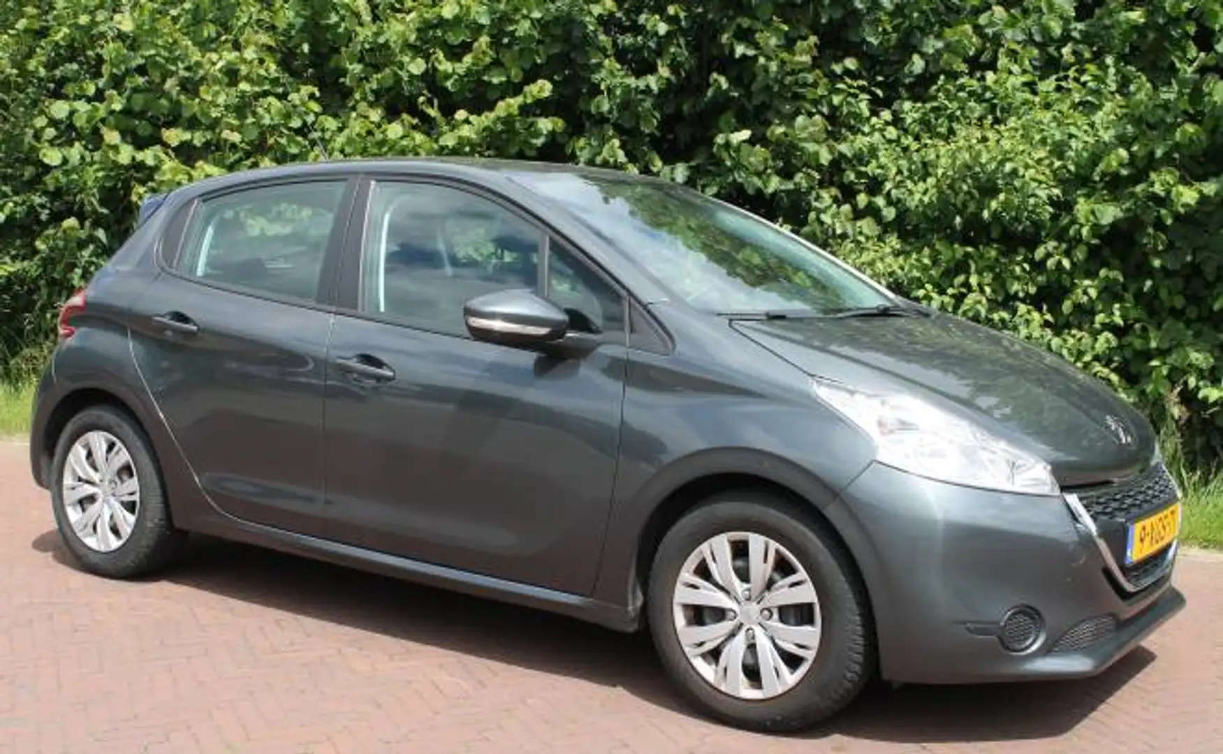 Peugeot 208 1.2 PureTech ETG5 82PK 5D Active Gris - 2