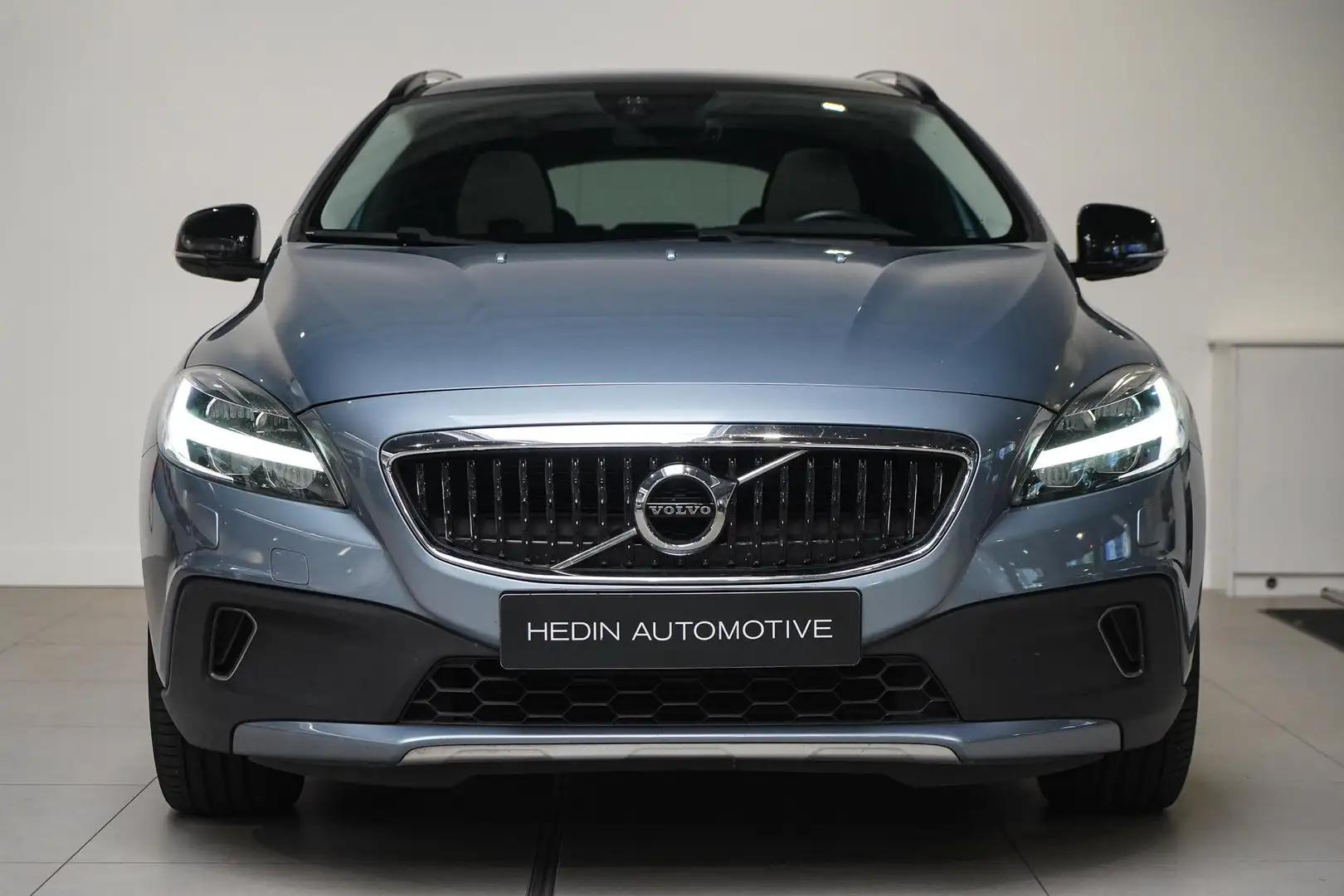 Volvo V40 Cross Country 2.0 T3 Summum 152pk| Origineel Nederlandse & Volle Blauw - 2