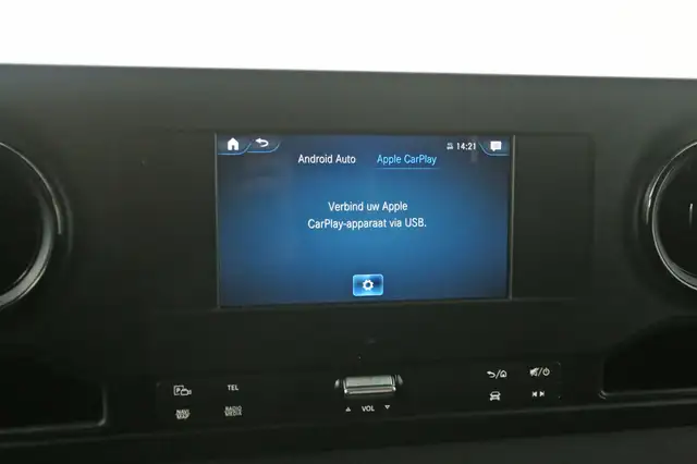 Mercedes-Benz Sprinter view 15