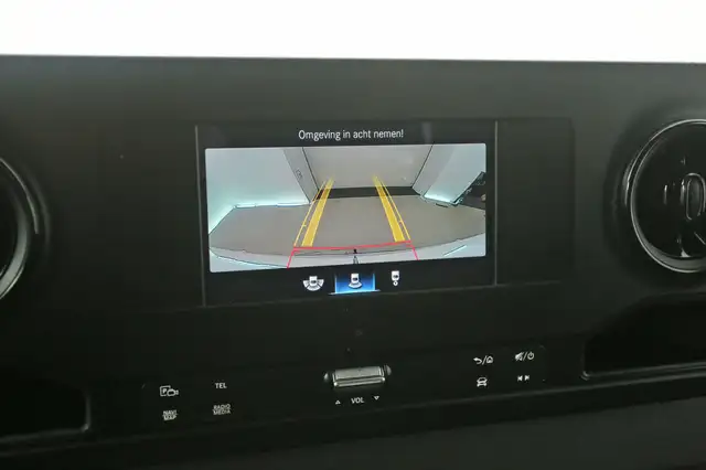 Mercedes-Benz Sprinter view 13