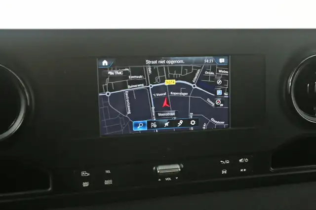 Mercedes-Benz Sprinter view 14