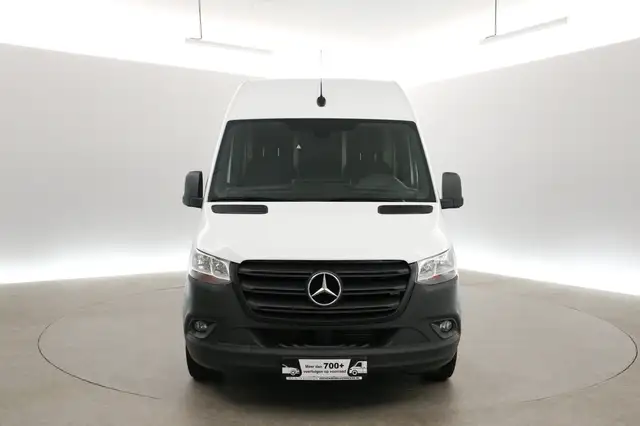Mercedes-Benz Sprinter view 7